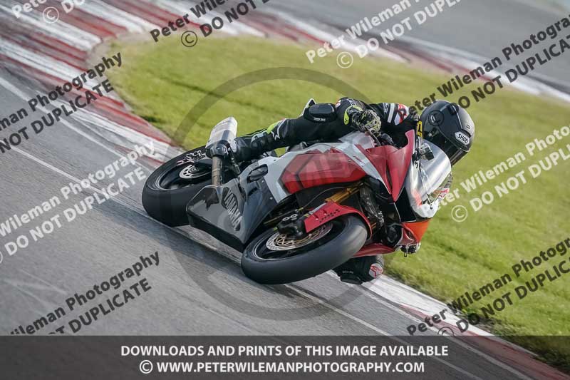donington no limits trackday;donington park photographs;donington trackday photographs;no limits trackdays;peter wileman photography;trackday digital images;trackday photos